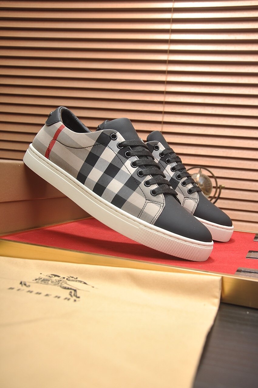 Burberry Gray Check Low-Top Sneakers — side