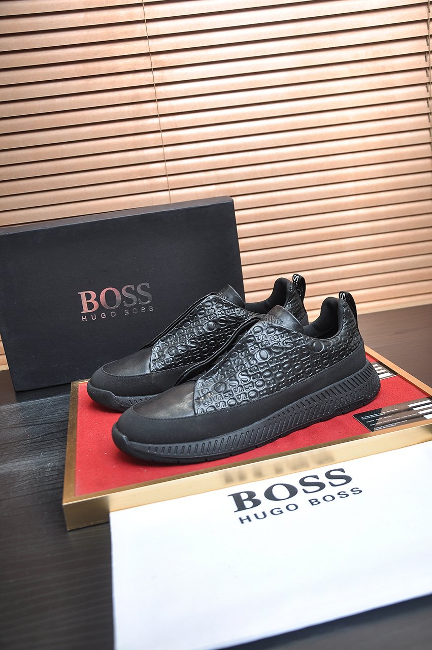 Hugo Boss Textured Low-Top Sneakers — front
